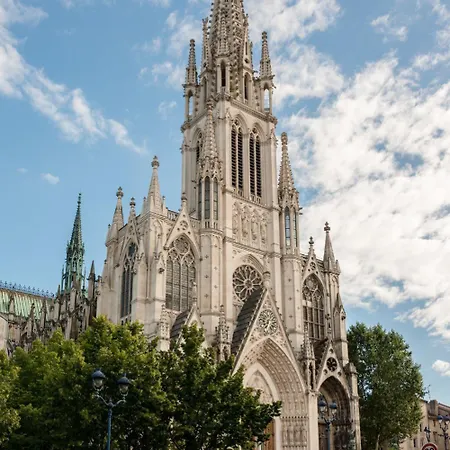 Vue Sur Le Palais - Gare Congres - Parking - T3 Appartement *