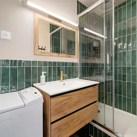 Vue Sur Le Palais - Gare Congres - Parking - T3 Appartement *