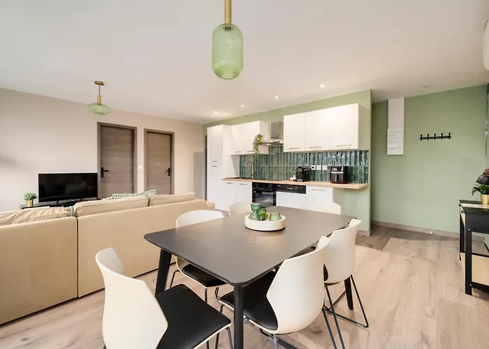 Vue Sur Le Palais - Gare Congres - Parking - T3 Apartamento